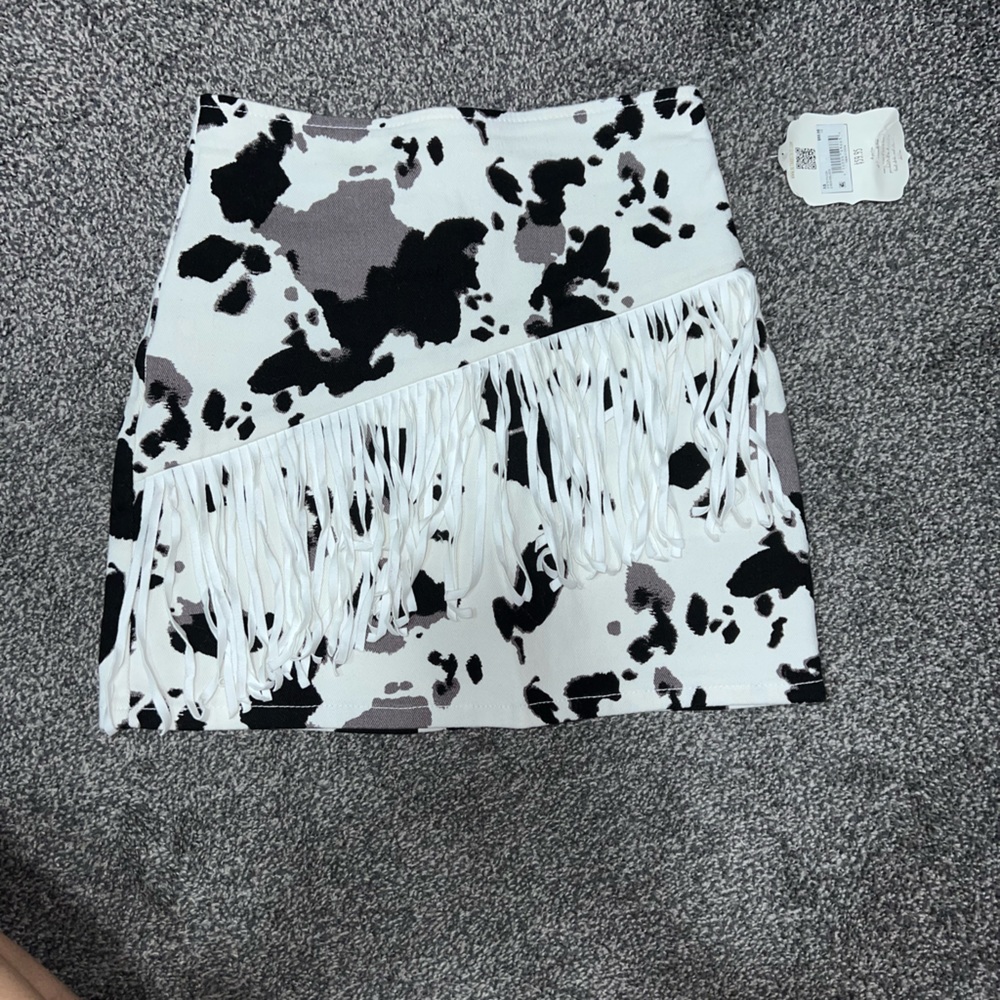 Cow print skirt w/ fringe | Skirt | Country Concert Outfit | Size Xs